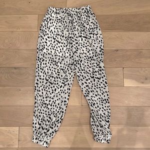 Sen silk lined animal print joggers